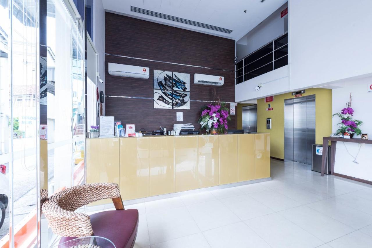 Oyo 89421 Pp Island Hotel George Town Exteriör bild