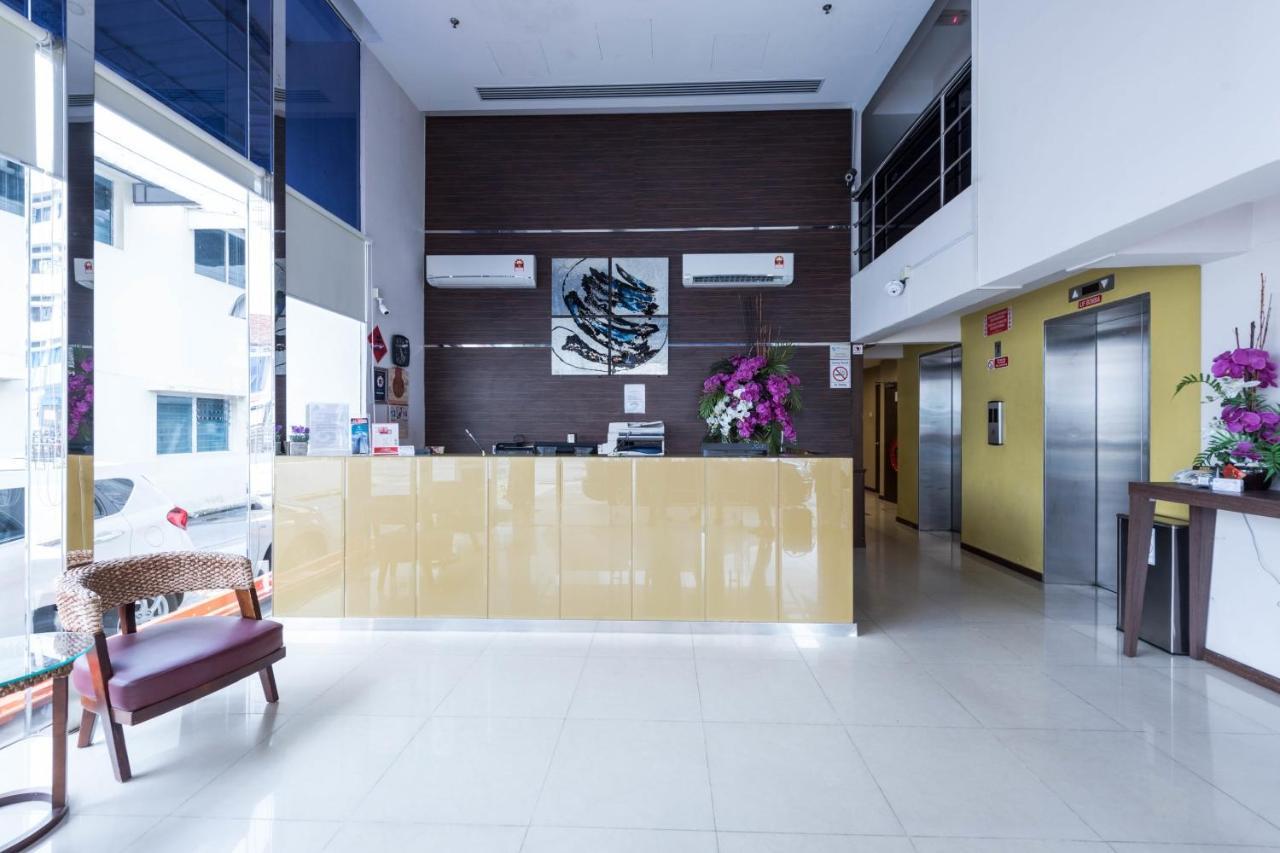 Oyo 89421 Pp Island Hotel George Town Exteriör bild